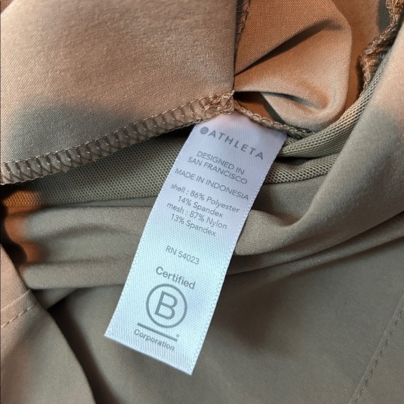 New with tags! Athleta Camden Shorts Tan Size 2 - Picture 7 of 7
